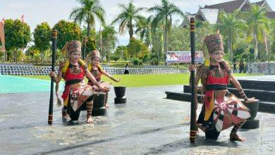 Photo of 3 Siswi Teluk Pandan Juara FLS2N Tampil Memukau Pada HGN 2021